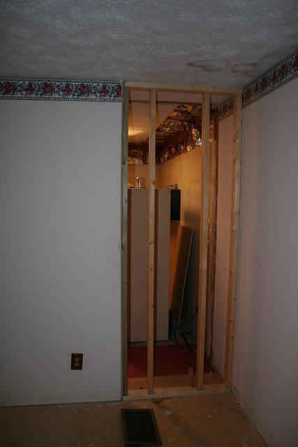 New wall between kitchen/living room